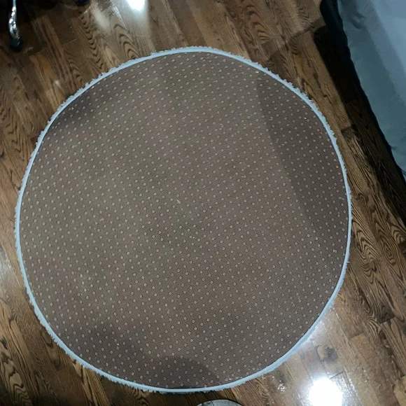 Amazon Gray Round Shag Rug - Picture 2 of 2